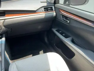 Sedán de 4 puertas Lexus ES 350 2018