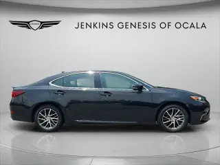 Sedán de 4 puertas Lexus ES 350 2018
