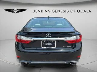 Sedán de 4 puertas Lexus ES 350 2018