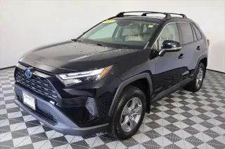 Toyota RAV4 Hybrid 2022 AWD XLE 4dr SUV