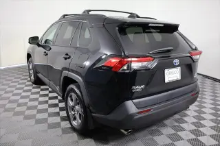 Toyota RAV4 Hybrid 2022 AWD XLE 4dr SUV