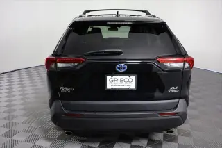 Toyota RAV4 Hybrid 2022 AWD XLE 4dr SUV
