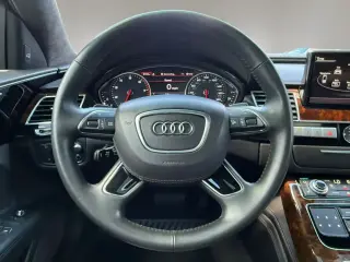 Audi A8 L 2017 AWD 4.0T quattro Sport 4dr Sedán