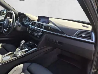 BMW Serie 3 2018 330i Sedán de 4 puertas