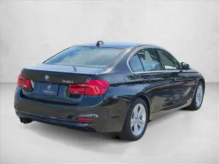 BMW Serie 3 2018 330i Sedán de 4 puertas
