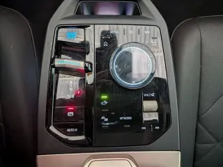 Vehículo de Actividad Deportiva BMW iX 2024 AWD xDrive50 de 4 puertas