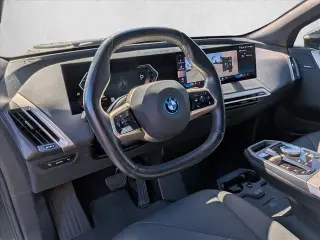 Vehículo de Actividad Deportiva BMW iX 2024 AWD xDrive50 de 4 puertas