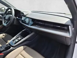 Audi A3 2023 AWD quattro Premium Plus 40 TFSI Sedán 4 puertas