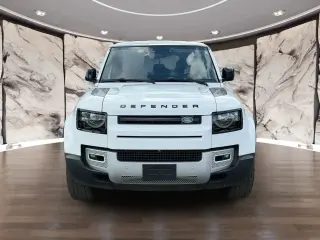 Land Rover Defender 2022 con tracción en las fouraz 110 estándar 4 puertas SUV