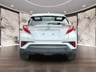Toyota C-HR 2021 LE 4dr Crossover