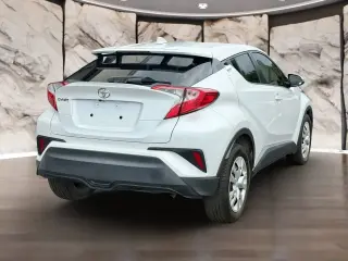 Toyota C-HR 2021 LE 4dr Crossover