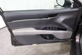 Toyota Camry 2019 LE 4dr Sedán