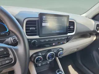 Hyundai VENUE 2024 SEL 4dr Crossover