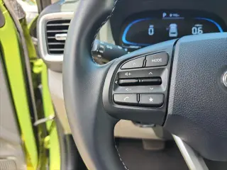 Hyundai VENUE 2024 SEL 4dr Crossover