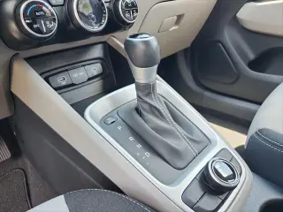 Hyundai VENUE 2024 SEL 4dr Crossover