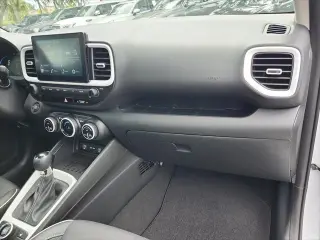 Hyundai VENUE 2026 SEL 4dr Crossover w/Two-Tone Roof