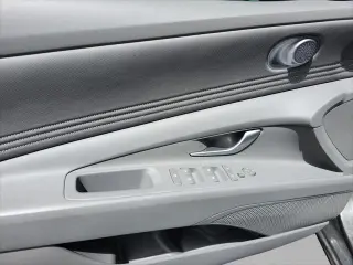 Hyundai Elantra 2026 SEL Sport sedán 4 puertas