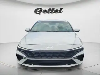 Hyundai ELANTRA 2024 SEL Sedán 4 puertas