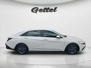 Hyundai ELANTRA 2024 SEL Sedán 4 puertas