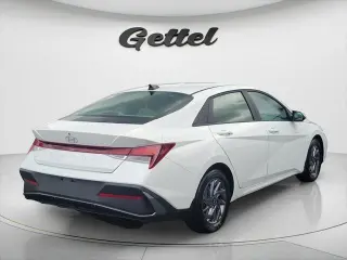 Hyundai ELANTRA 2024 SEL Sedán 4 puertas