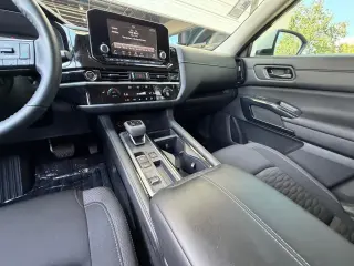 Nissan Pathfinder 2024 SV 4dr SUV