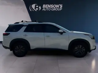 Nissan Pathfinder 2024 SV 4dr SUV