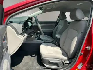 Hundai Elantra 2019 SE 4dr Sedan 6M