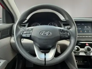 Hundai Elantra 2019 SE 4dr Sedan 6M