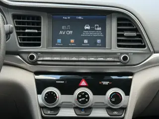 Hundai Elantra 2019 SE 4dr Sedan 6M