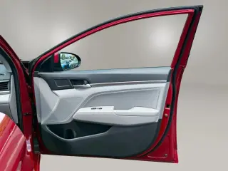 Hundai Elantra 2019 SE 4dr Sedan 6M
