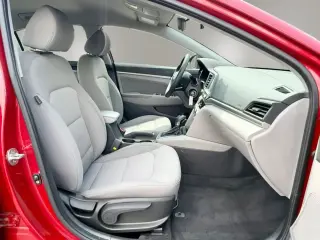 Hundai Elantra 2019 SE 4dr Sedan 6M