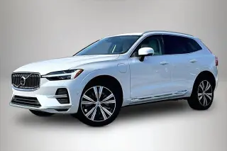 Volvo XC60 Recharge 2023 eAWD T8 Ultimate Bright Theme SUV de 4 puertas