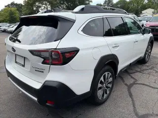 Subaru Outback 2025 AWD Touring 4dr Crossover