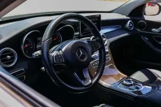 Mercedes-Benz C-Class 2018 C 300 4dr Sedán