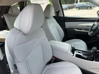 Hyundai TUCSON 2026 SE 4dr SUV
