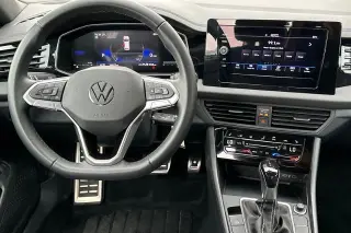 Volkswagen Jetta 2025 Sport 4dr Sedán