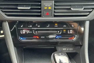 Volkswagen Jetta 2025 Sport 4dr Sedán