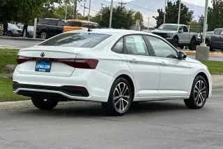 Volkswagen Jetta 2025 Sport 4dr Sedán