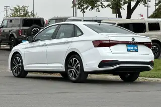 Volkswagen Jetta 2025 Sport 4dr Sedán