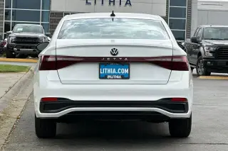 Volkswagen Jetta 2025 Sport 4dr Sedán