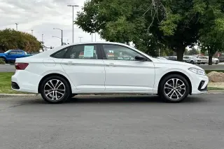Volkswagen Jetta 2025 Sport 4dr Sedán