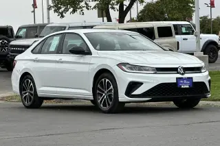 Volkswagen Jetta 2025 Sport 4dr Sedán