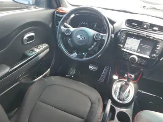 Kia Soul 2018 + Crossover de 4 puertas