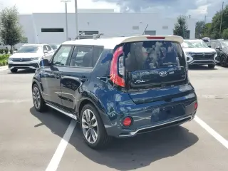 Kia Soul 2018 + Crossover de 4 puertas