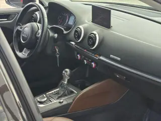 Audi A3 2015 AWD 2.0T quattro Premium 4dr Sedán