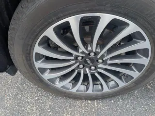 Lincoln Aviator 2023 AWD Reserve 4dr SUV