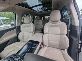 Lincoln Aviator 2023 AWD Reserve 4dr SUV