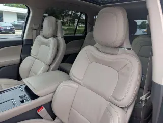 Lincoln Aviator 2023 AWD Reserve 4dr SUV