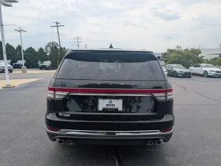 Lincoln Aviator 2023 AWD Reserve 4dr SUV