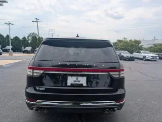Lincoln Aviator 2023 AWD Reserve 4dr SUV